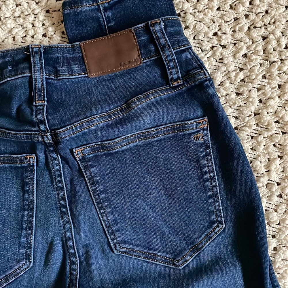 👖 Madewell Curvy 10” High Rise Skinny Jean in Sussex Wash 👖 - Picture 3 of 8